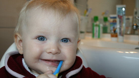 Come educare i bambini a una corretta igiene orale