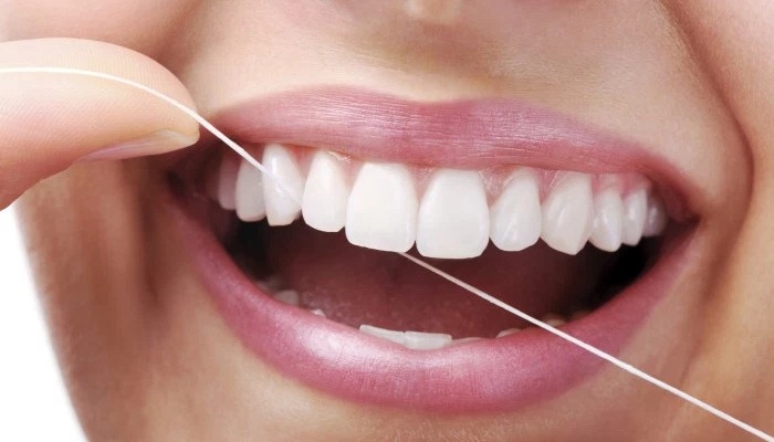 10 regole per denti belli e sani
